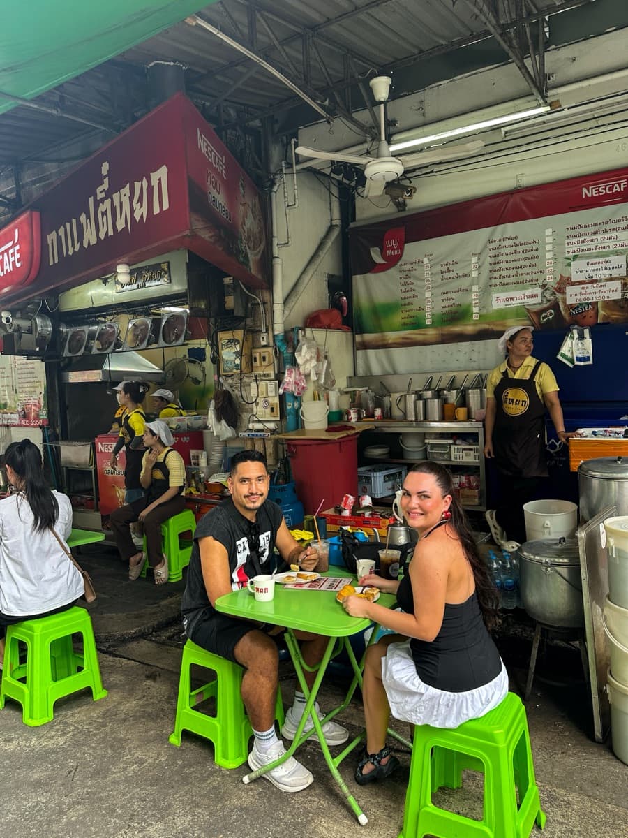 Breakfast at a classic Thai street-food cafe
